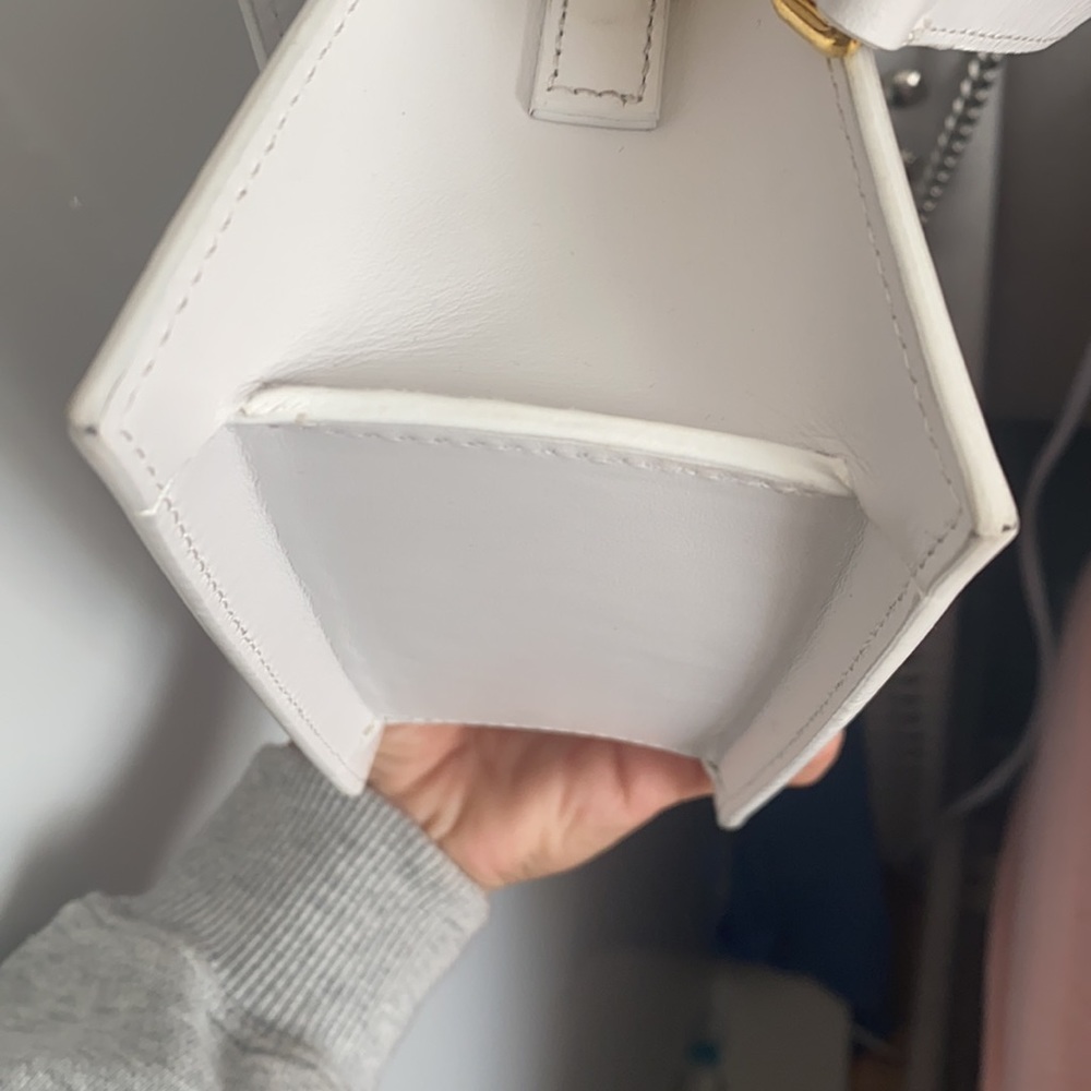 COPY - Like new! Jacquemus white Chiquito moyen Love it but I barely wear it:((… - Picture 6 of 7